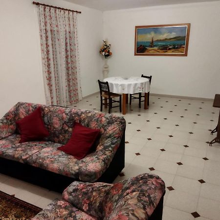 Piso Unifamiliar En Deltebre Apartment Bagian luar foto