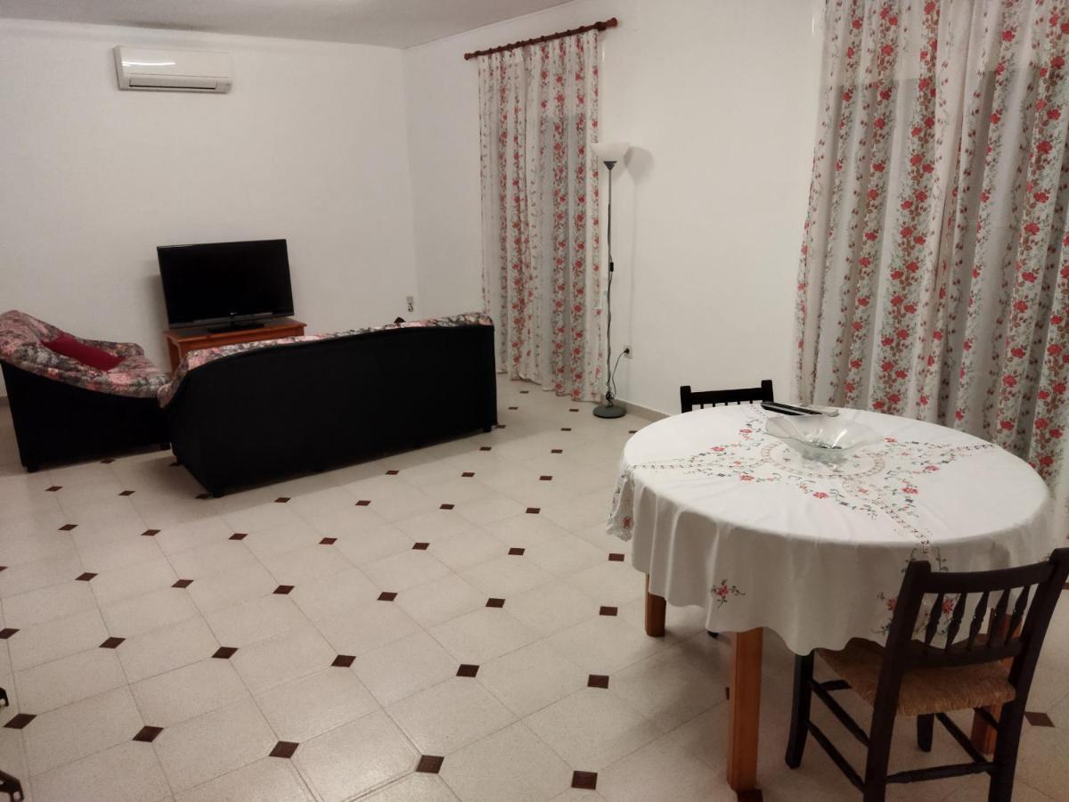 Piso Unifamiliar En Deltebre Apartment Bagian luar foto