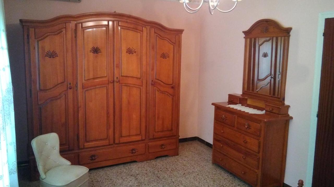 Piso Unifamiliar En Deltebre Apartment Bagian luar foto
