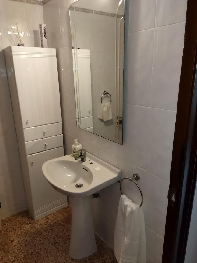 Piso Unifamiliar En Deltebre Apartment Bagian luar foto